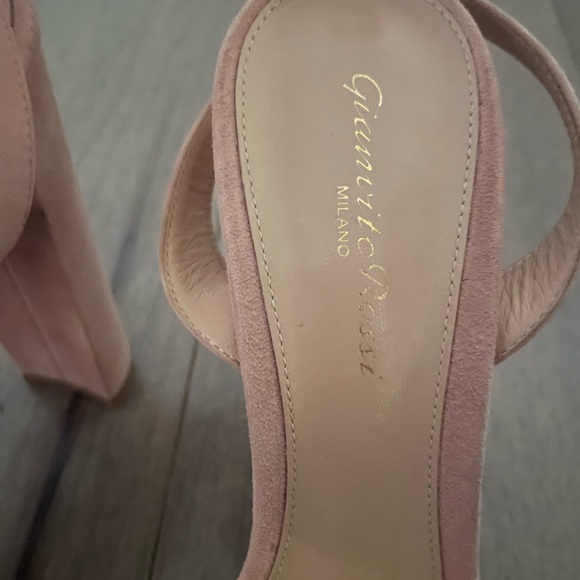 Gianvito Rossi Suede Platform Heels Size 39 - Picture 7 of 10